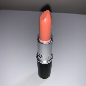 *BNIB* MAC Dressmaker, Dressmaker Lipstick